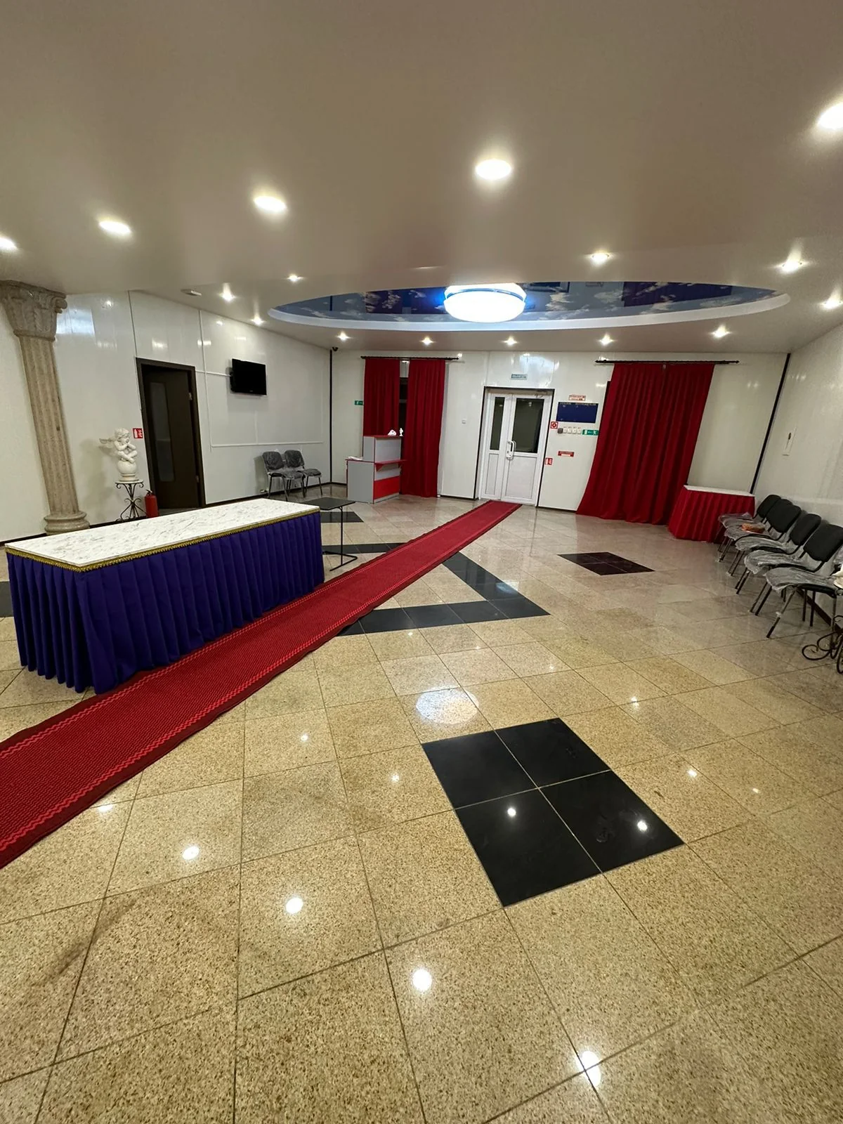 Прощальный зал