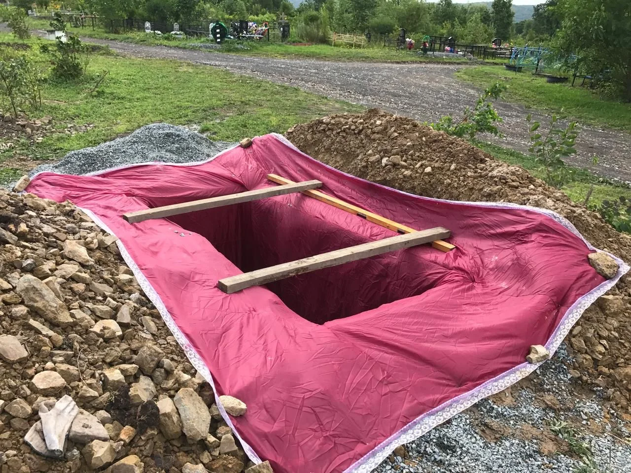 Этап подготовки места захоронения